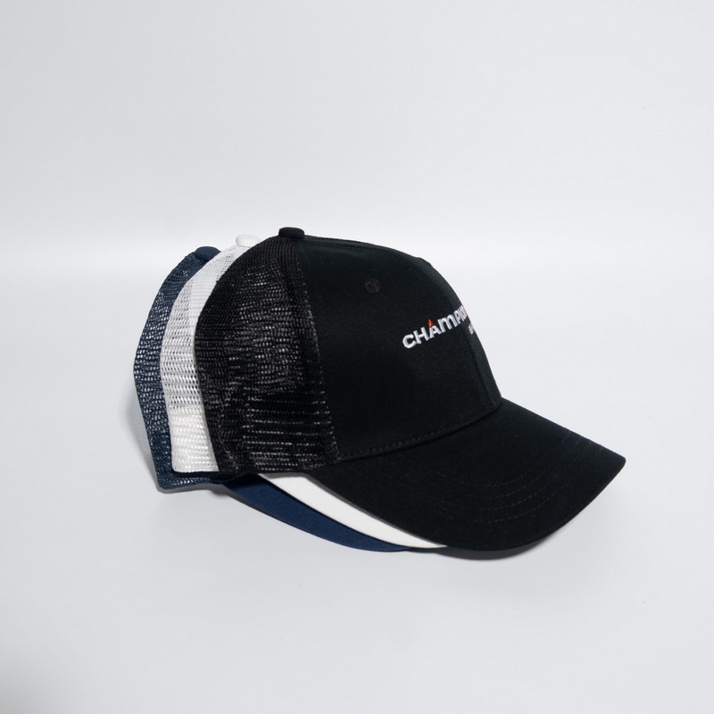 D207 - Snapback Truckers Cap